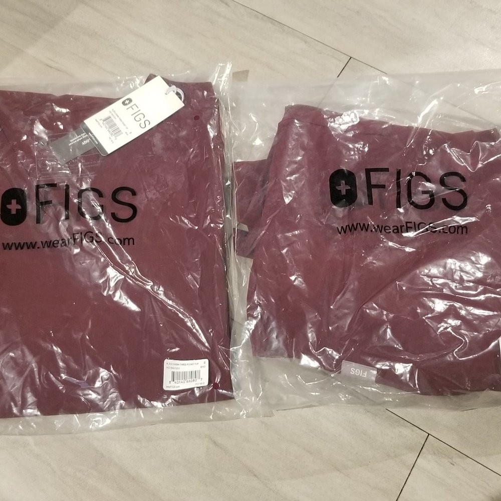 Figs scrubs set size small New with tags, never worn - Picture 4 of 4